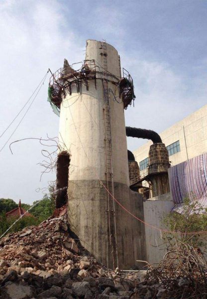 煙囪拆除，水塔拆除